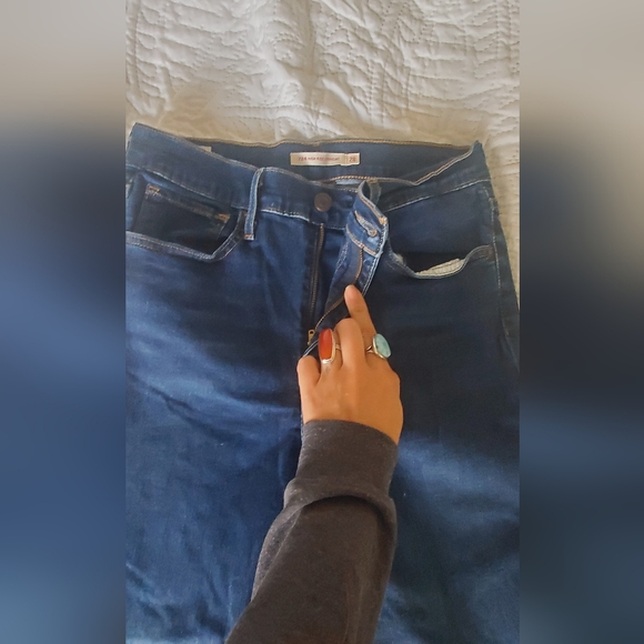 Levi's womens jeans 724 high rise straight w28 l30 - Picture 3 of 6